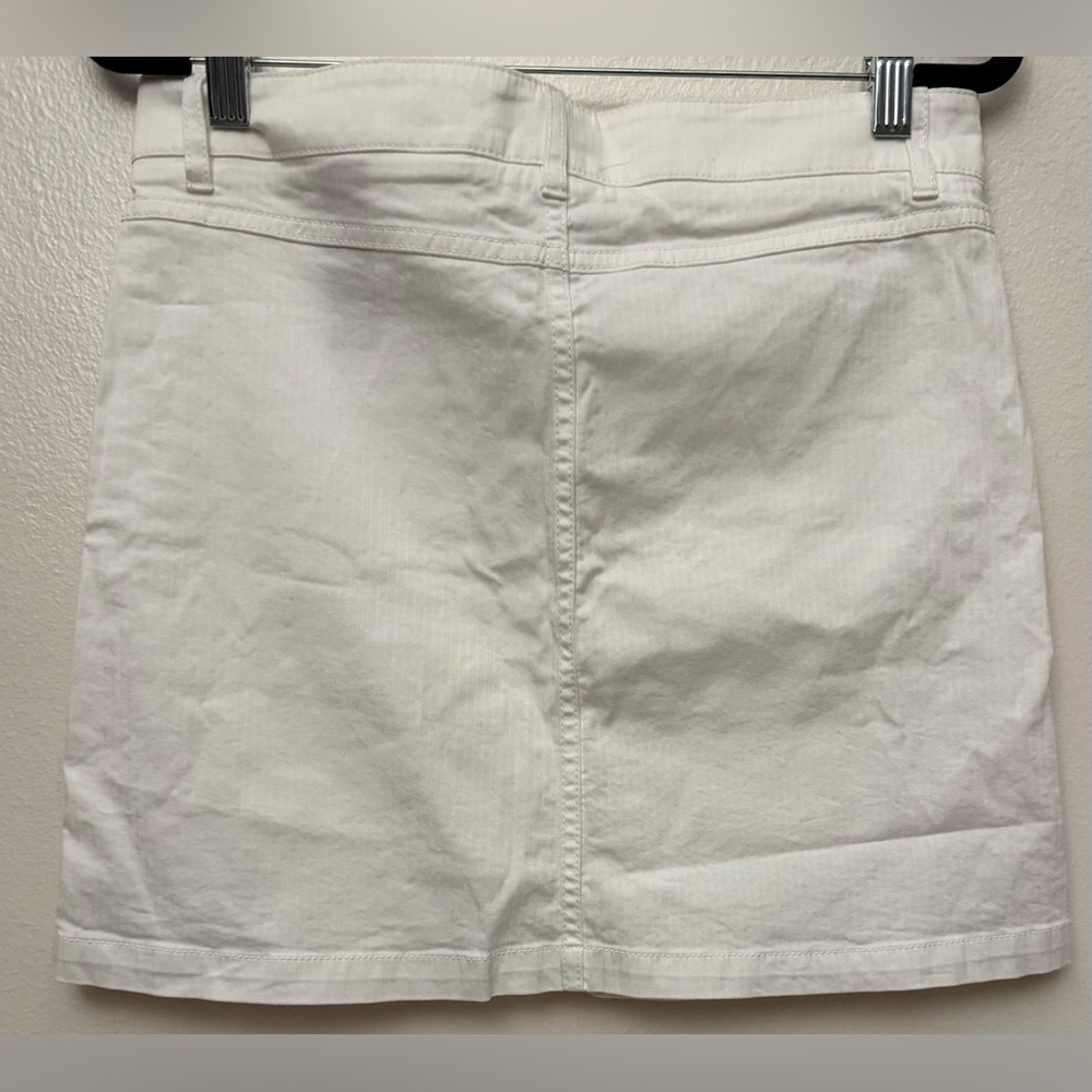 Burberry White‎ Mini Skirt Women’s Size 6 - Picture 2 of 8